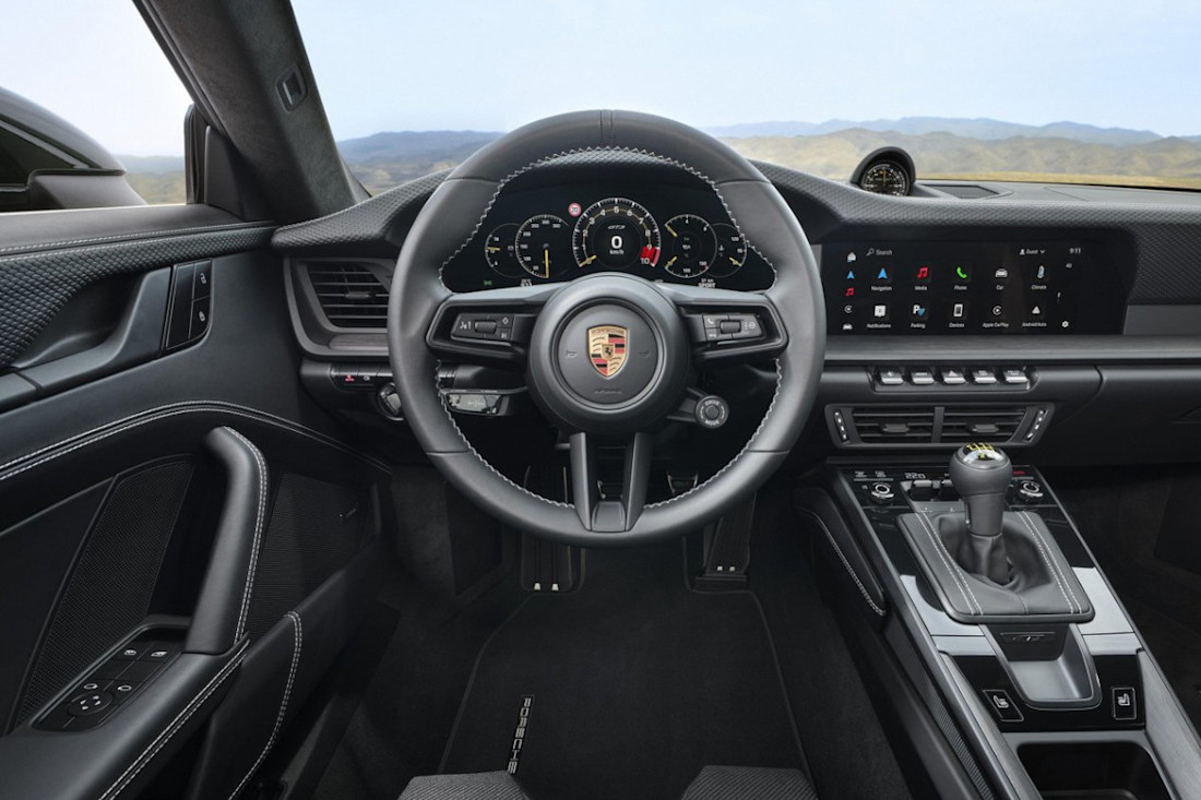 Porsche-911-GT3-Touring-Package-2025 (6).jpg