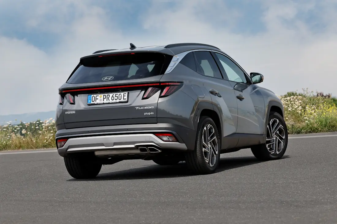 hyundai tucson plug-in hybrid 98