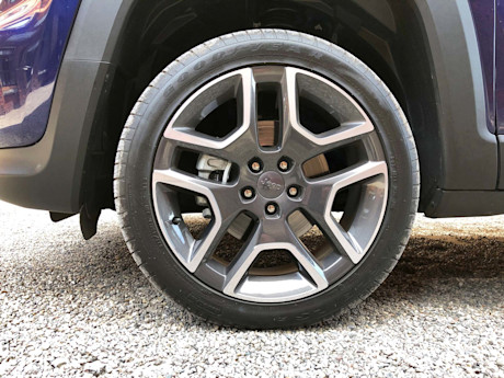 Editorial 2019 jeep renegade limited 4x4 10 jw