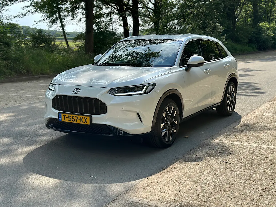 honda-zrv-hybrid-autoscout24-foto1