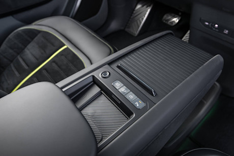 Editorial 2026 kia ev9 gt nf kia 241121 11