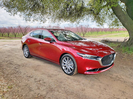 Editorial 2019 mazda3 awd 04 sw