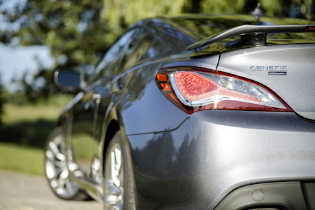 Editorial 2015 hyundai genesis coupe r spec rf 09