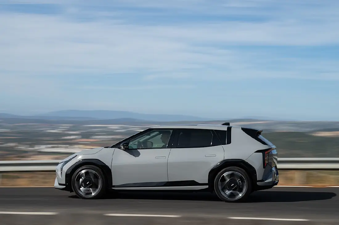 BEBE20250925 Kia EV4 05