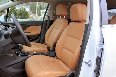 Editorial 2017 buick encore awd premium 17 ew
