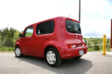 Editorial 2009 nissan cube jbe 02