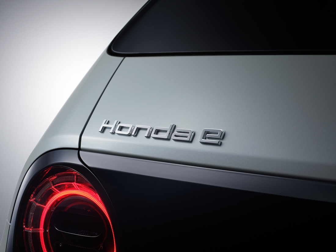 186738_DESVELADO_EL_HONDA_E_DE_PRODUCCI_N_EN_SERIE_EN_ANTICIPACI_N_A_SU_DEBUT_EN.jpg