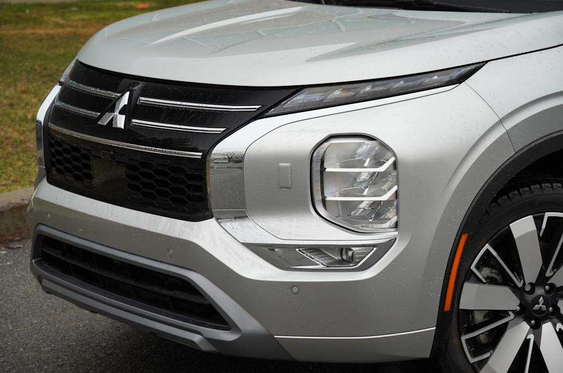 Mitsubishi-Outlander-GT-2026 (13).jpg