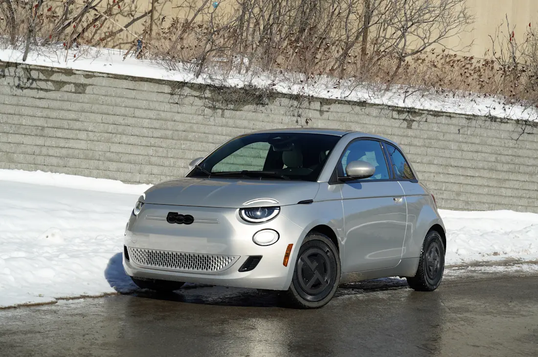 2025 Fiat 500e Griogio Armani - TD - VA - 260404 - 14