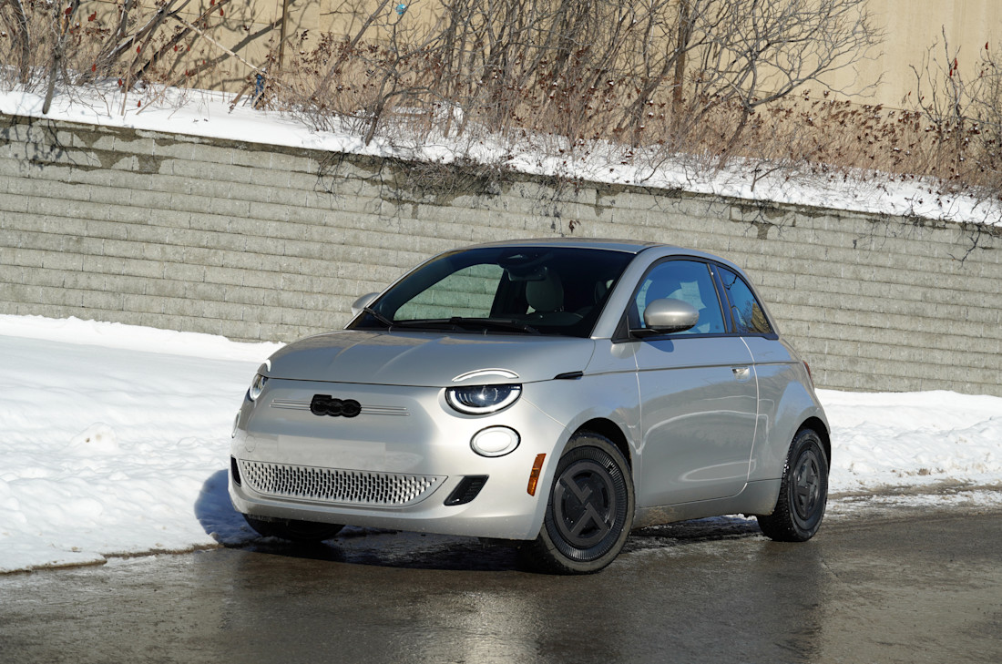 2025 Fiat 500e Griogio Armani - TD - VA - 260404 - 14