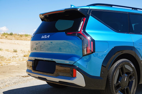 Editorial 2024 kia ev9 fd 230912 13 jl
