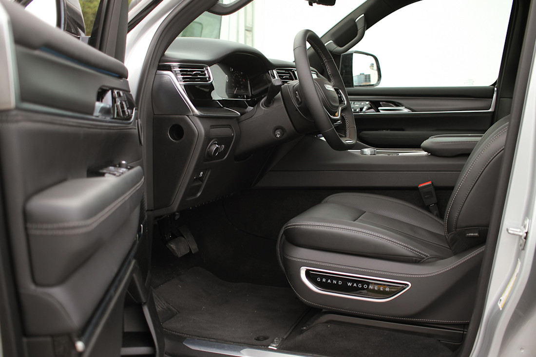 2026 Jeep Grand Wagoneer - TD - CT - 260715 - 23.jpg