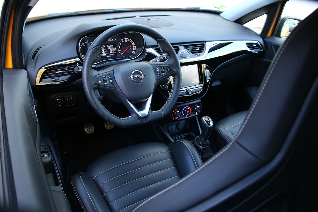 Opel Corsa GSi (1).JPG