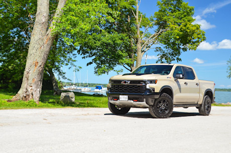 Chevrolet Silverado ZR2 2022 : essai routier Image