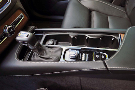 Editorial 2018 volvo xc90 t6 16 mb