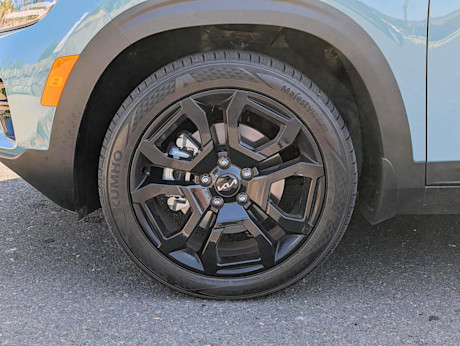 Editorial 2024 kia seltos x line td 240209 07 sha