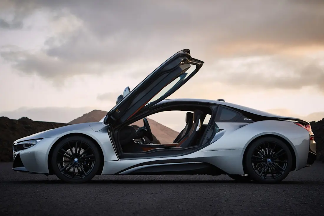 BMWi8-Side BMWi8-Side