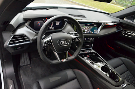 Audi RS e-tron GT 2022 : essai routier Body Image