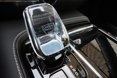 Editorial 2024 volvo v60 recharge t8 awd polestar engineered td 240227 28 jl