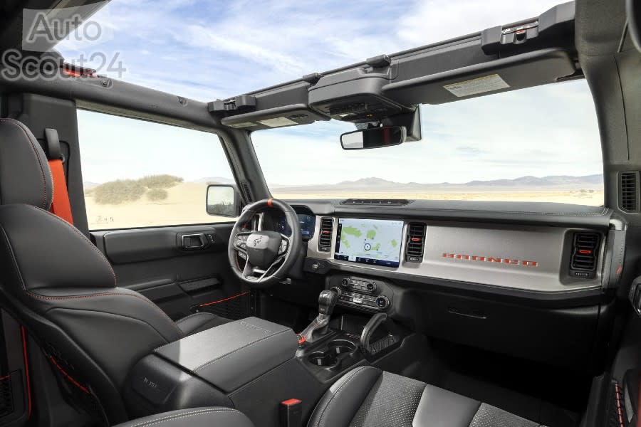 2022-Ford-Bronco-Raptor_-Black-Onyx_02-Copy(1).jpg