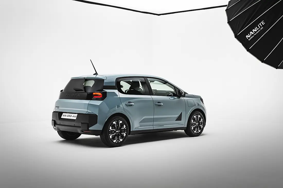 BEBE20260910 Dacia Spring 01
