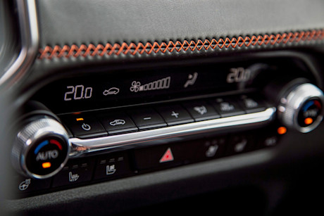 Editorial 2023 mazda cx 50 meridian 15 jw