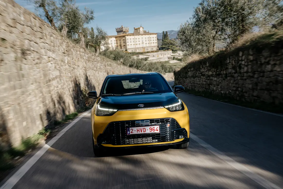 2026 Aygo X GR Sport Mustard Dynamic 008