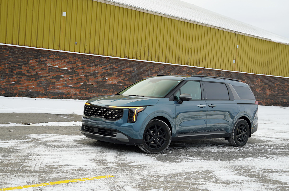 Kia Carnival Hybride SX+ 2025 : essai routier Image