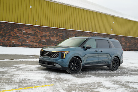 Kia Carnival Hybride SX+ 2025 : essai routier Image