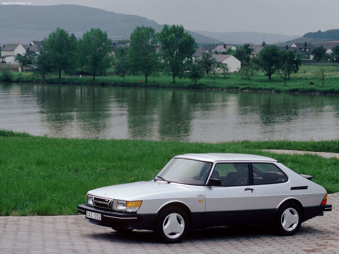 Saab-900_Turbo_16S-1984-1600-01