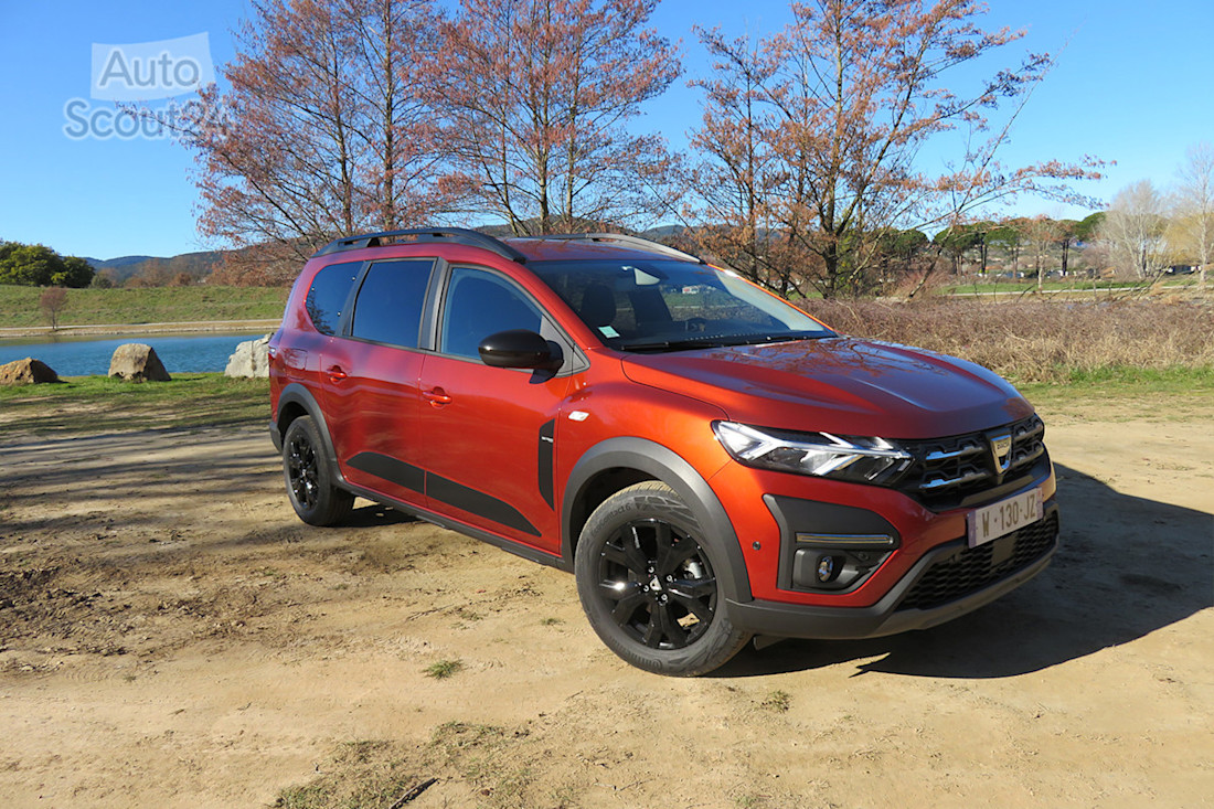 13_dacia jogger.JPG