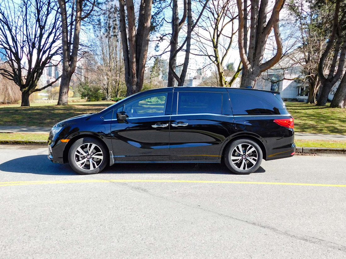 Editorial 2020 honda odyssey touring 04 sh