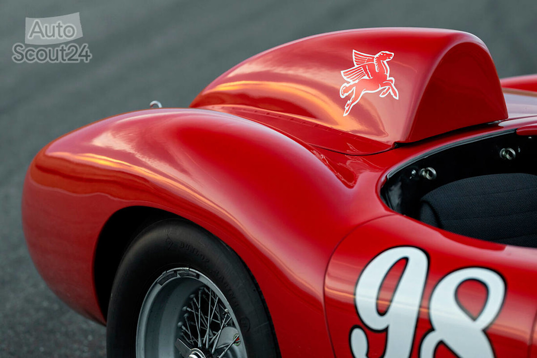 Ferrari 410 Spider Carrol Shelby (2).jpg