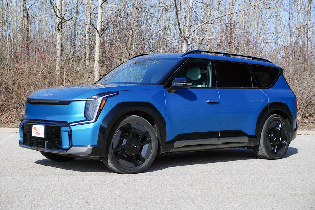 Editorial 2024 kia ev9 land gt line awd td 240417 02 di