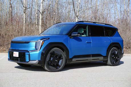 Editorial 2024 kia ev9 land gt line awd td 240417 02 di