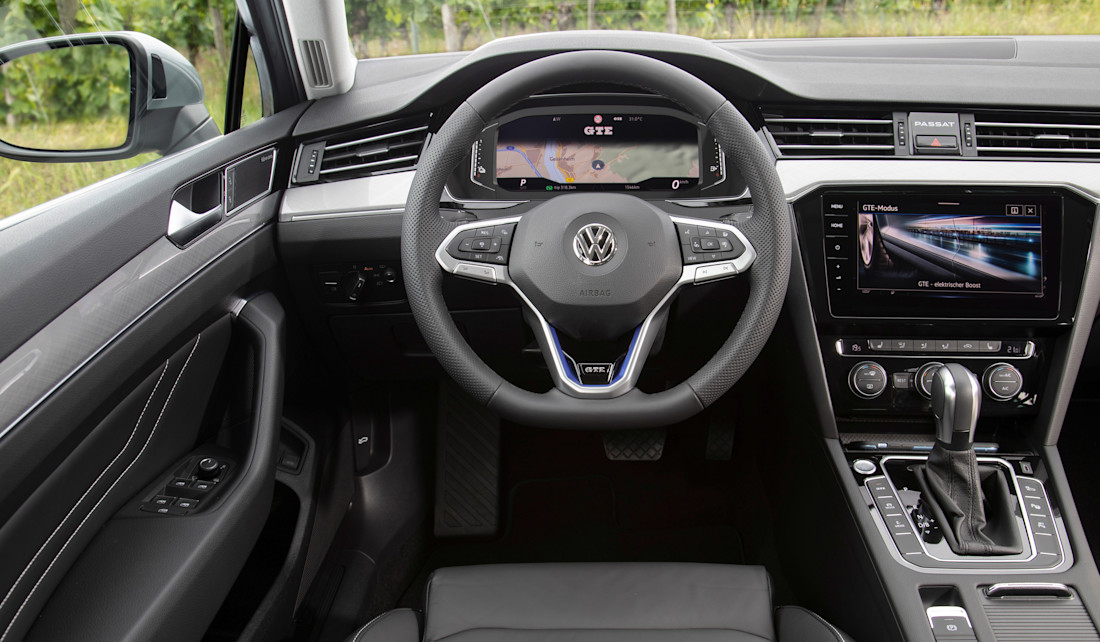 vw-passat-variant-interior
