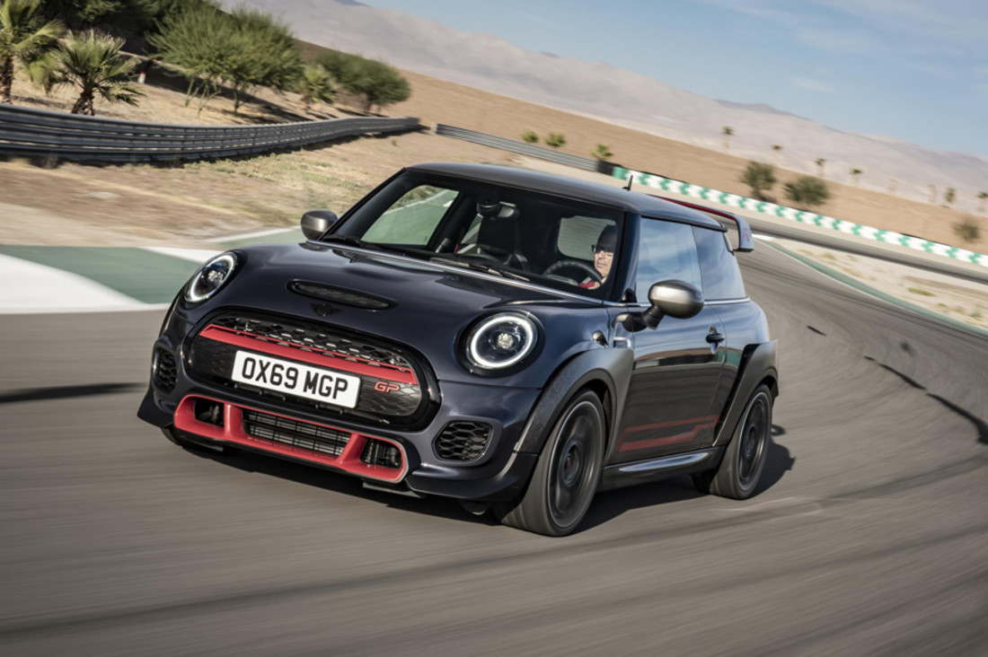 mini-jcw-gp (1).jpg