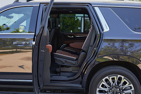 Editorial 2024 gmc yukon denali ultimate 4wd td jk 240624 18