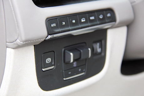 Editorial 2021 cadillac escalade esv premium luxury platinum 29 dw