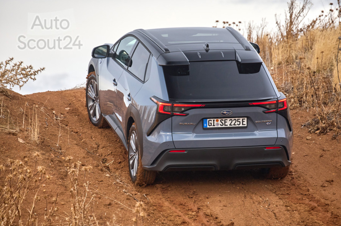 Subaru Solterra (11).jpg