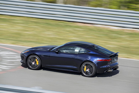 Editorial 2016 jaguar f type r coupe jaguar 07
