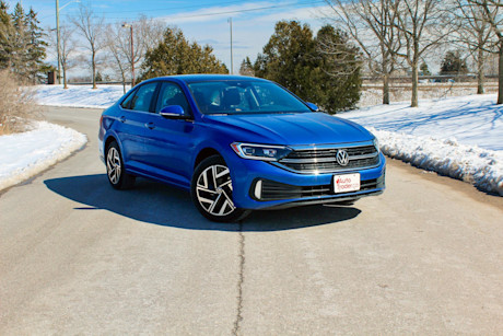 Editorial 2023 volkswagen jetta highline 04 pb