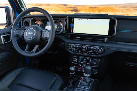 Editorial 2025 jeep wrangler rubicon 4xe td jw 250127 15