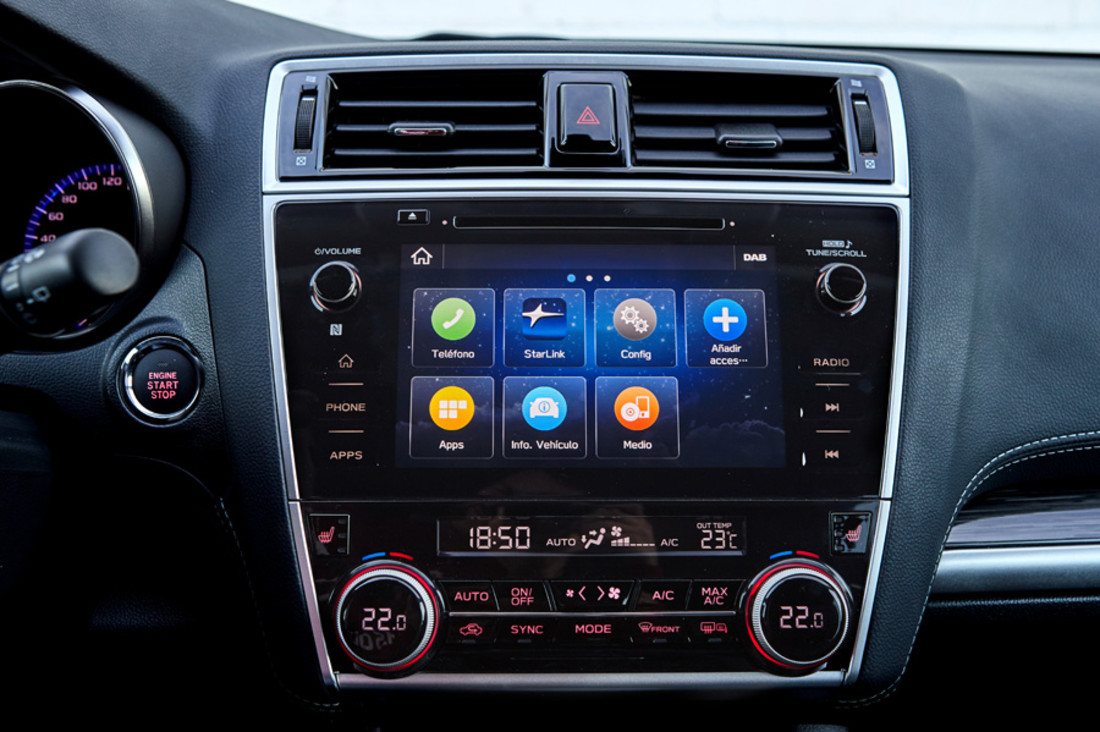 Subaru Outback Silver Edition (45).jpg