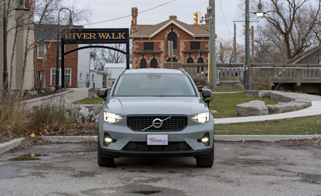 Editorial 2024 volvo xc40 b5 ultimate td 240214 01 jw