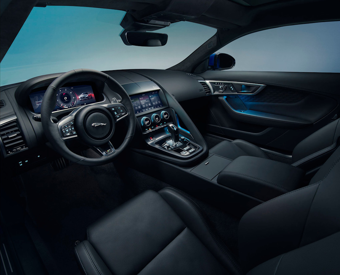 Jag_F-TYPE_21MY_Image_Studio_Interior_Ebony_02.12.19_01.jpg