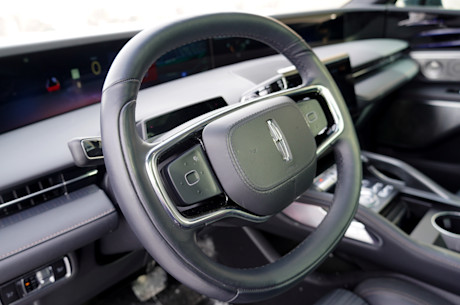 Lincoln Nautilus 2025 : essai routier Body Image