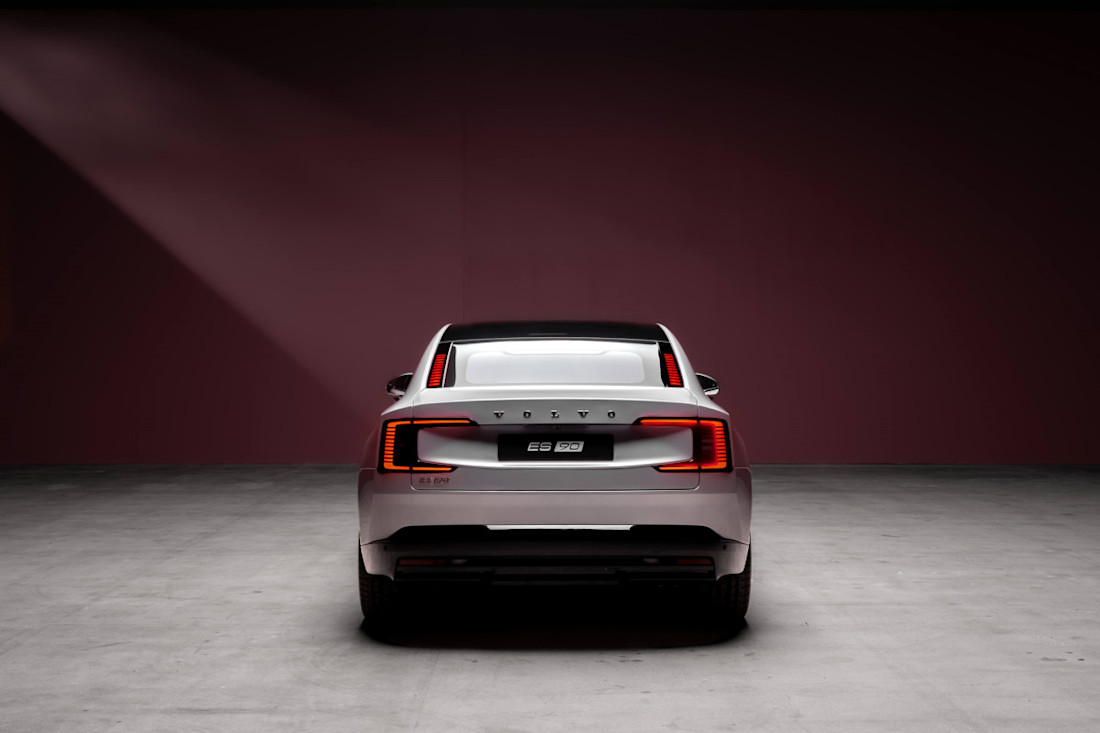 Volvo-ES90-Exterior (5).jpg