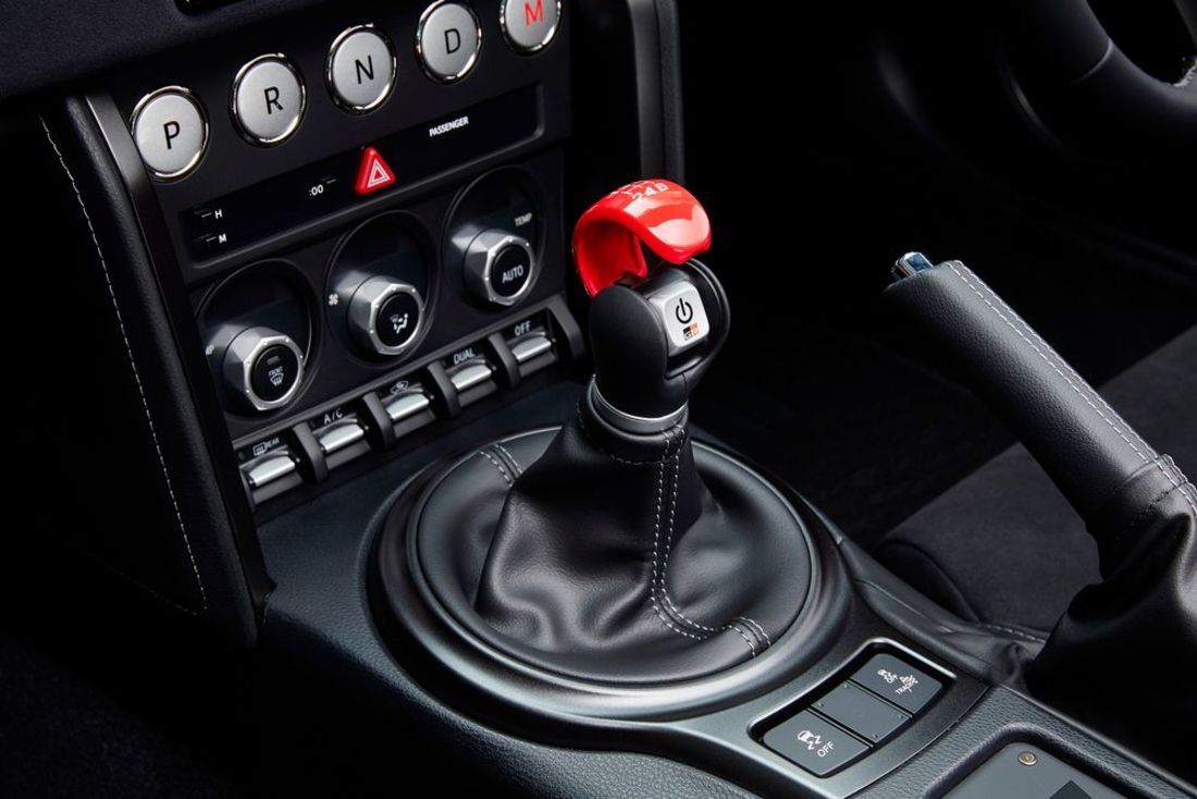 Toyota dépose un brevet de boîte manuelle pour…voitures électriques !