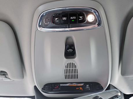 Editorial 2019 volvo v60 inscription 25 sw